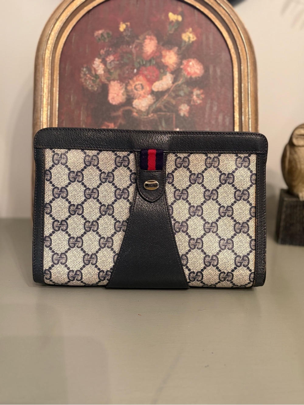 Authentic Vintage Gucci GG Supreme Clutch